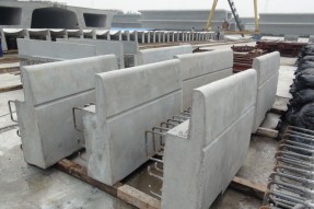 高鐵遮板鋼模具施工案例圖片 高鐵遮板鋼模具施工案例圖片