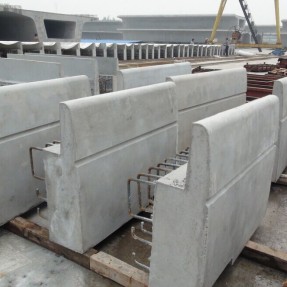 高鐵遮板鋼模具施工案例圖片 高鐵遮板鋼模具施工案例圖片