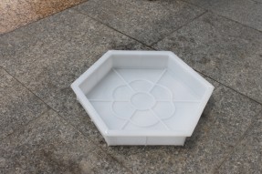 實心護坡模具和空心護坡模具實際應用 實心護坡模具和空心護坡模具實際應用