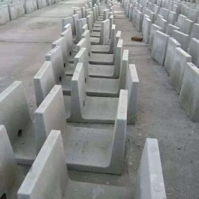 水泥電纜槽模具及電纜槽蓋板模具施工案例 水泥電纜槽模具及電纜槽蓋板模具施工案例