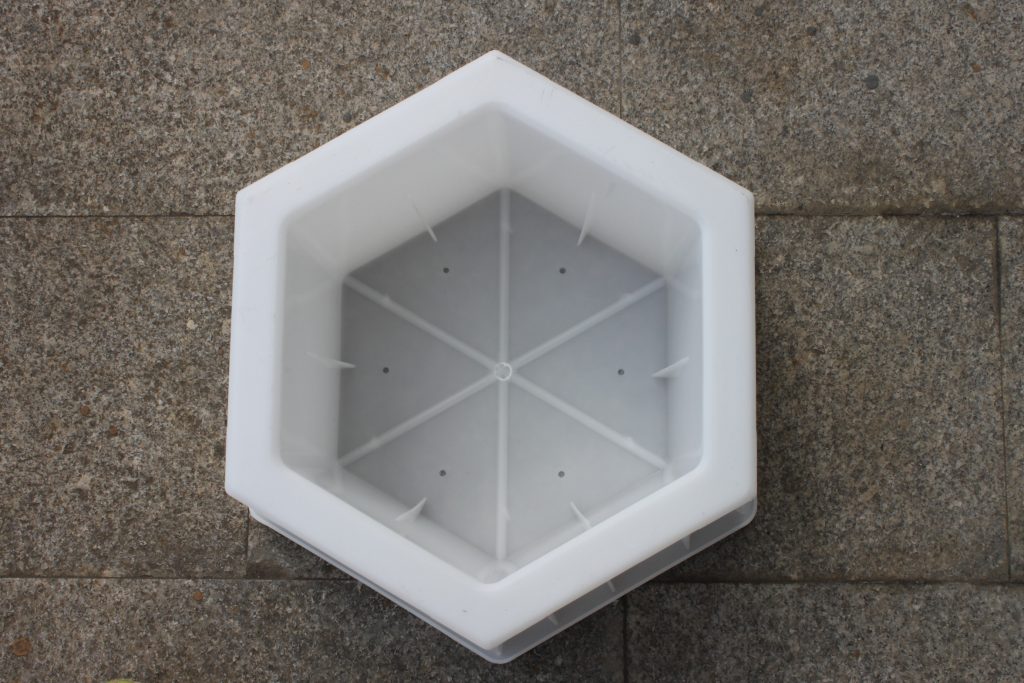 護坡磚模具價格取決于哪些因素 護坡磚模具價格取決于哪些因素