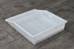 路肩石塑料模具加工中潤(rùn)滑油的使用 路肩石塑料模具加工中潤(rùn)滑油的使用