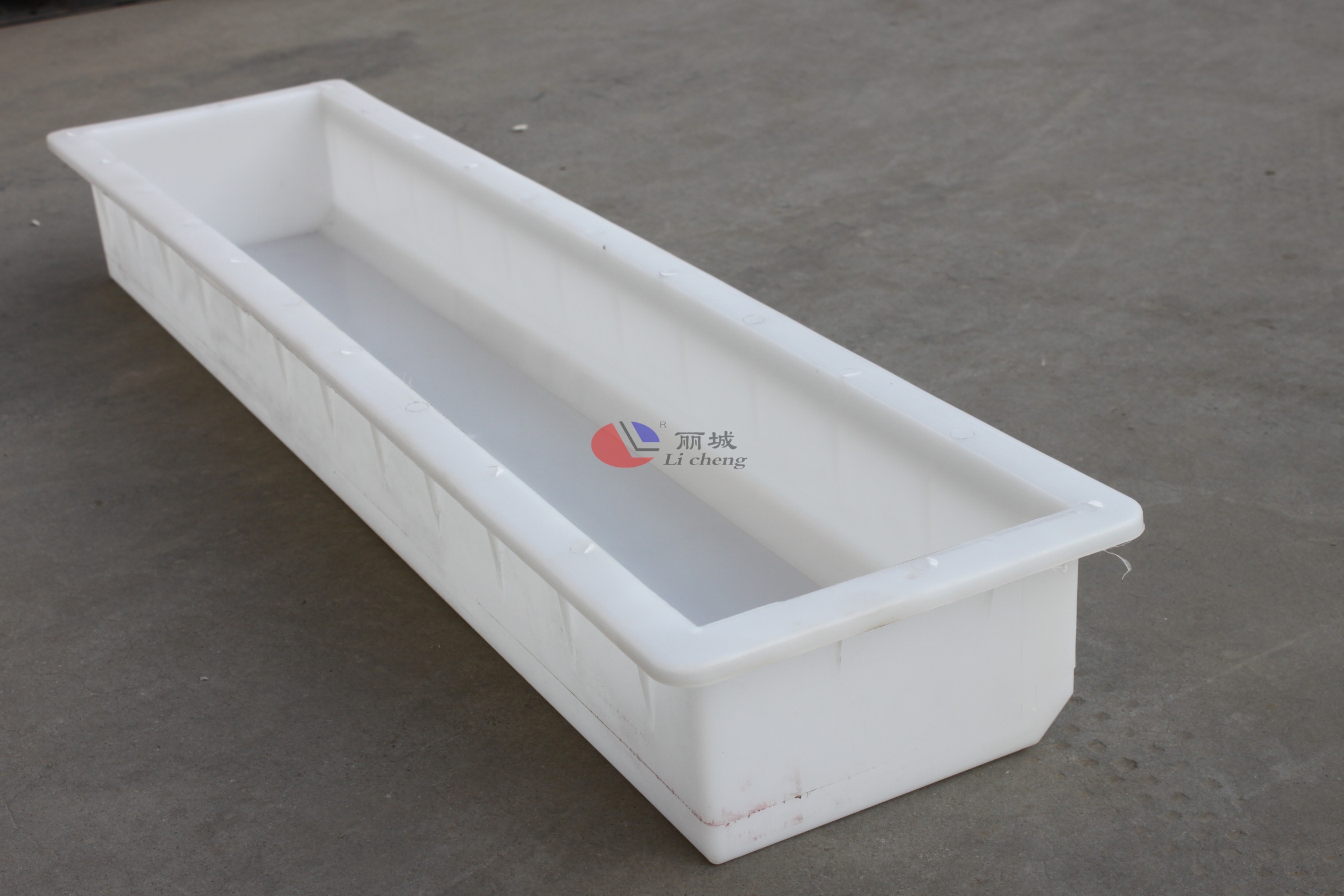 路牙石塑模對(duì)重慶高速基礎(chǔ)建設(shè)的重大體現(xiàn) 路牙石塑模對(duì)重慶高速基礎(chǔ)建設(shè)的重大體現(xiàn)