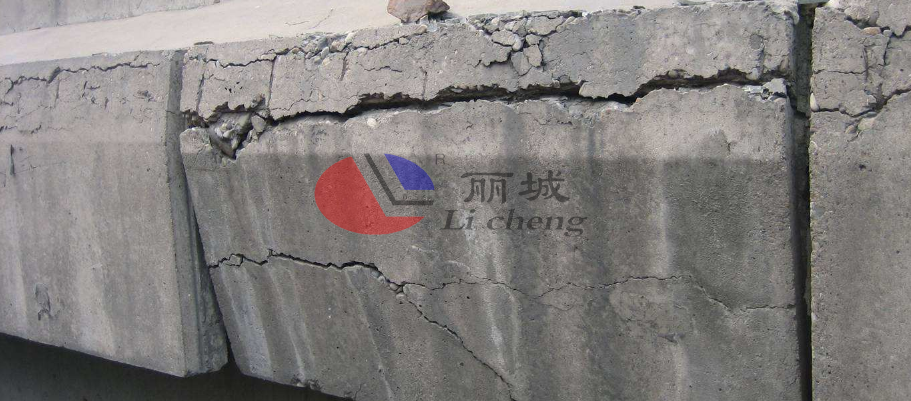 如何防治混凝土蓋板塑料模具砼制品裂縫 如何防治混凝土蓋板塑料模具砼制品裂縫