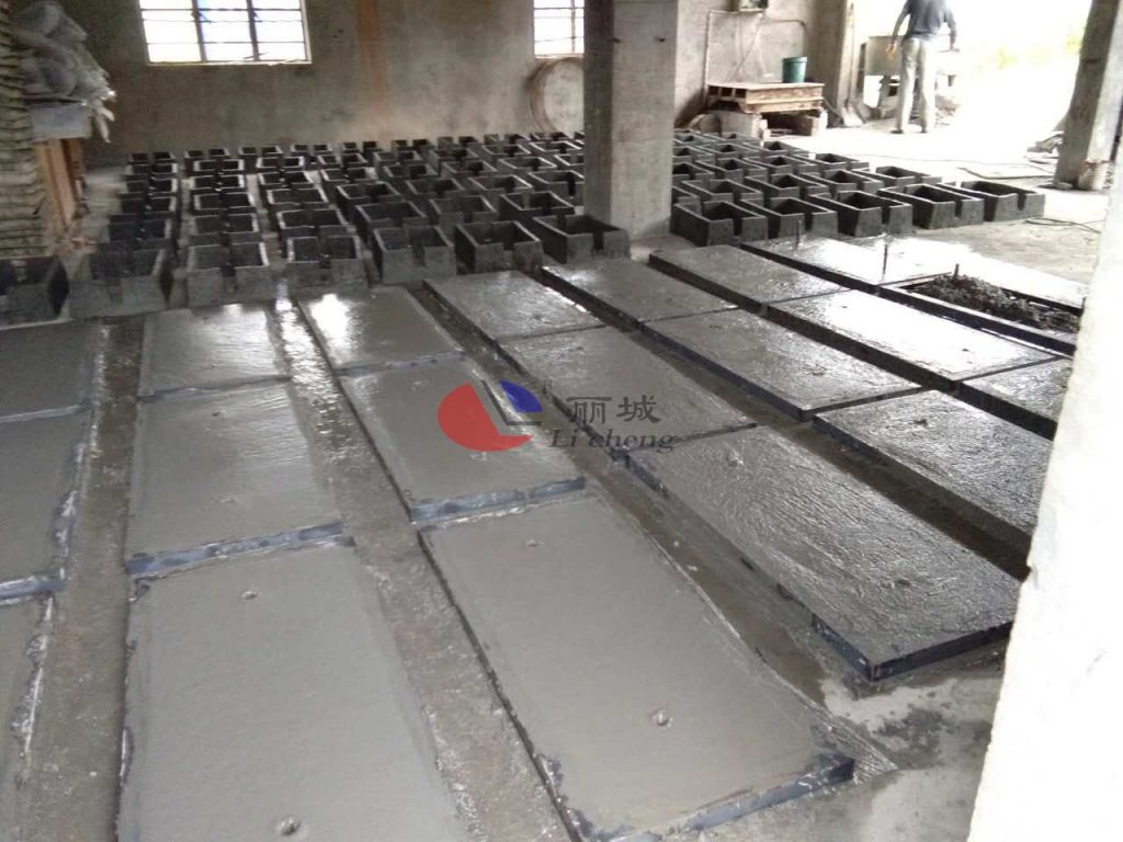 水泥護坡砌塊模具澆筑施工技術探討 水泥護坡砌塊模具澆筑施工技術探討