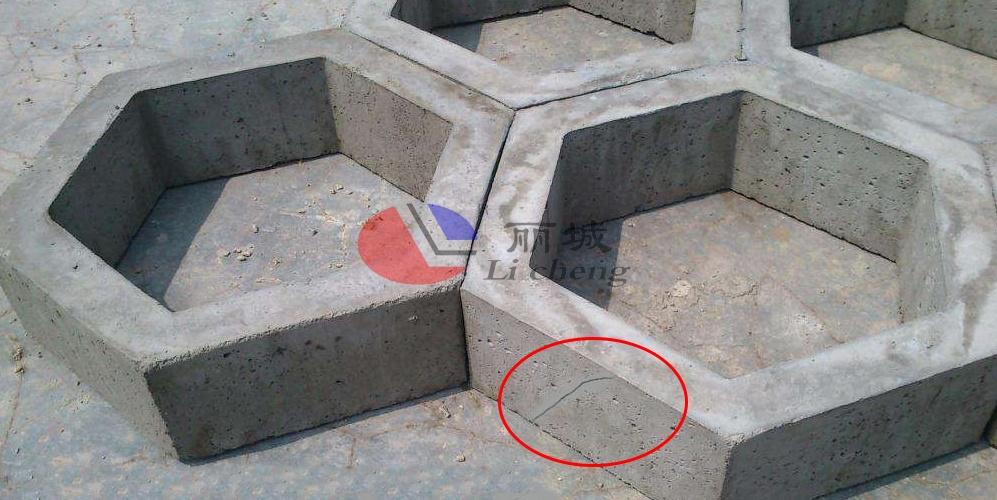 護坡磚使用過程中裂縫產生的成因以及預防措施 護坡磚使用過程中裂縫產生的成因以及預防措施