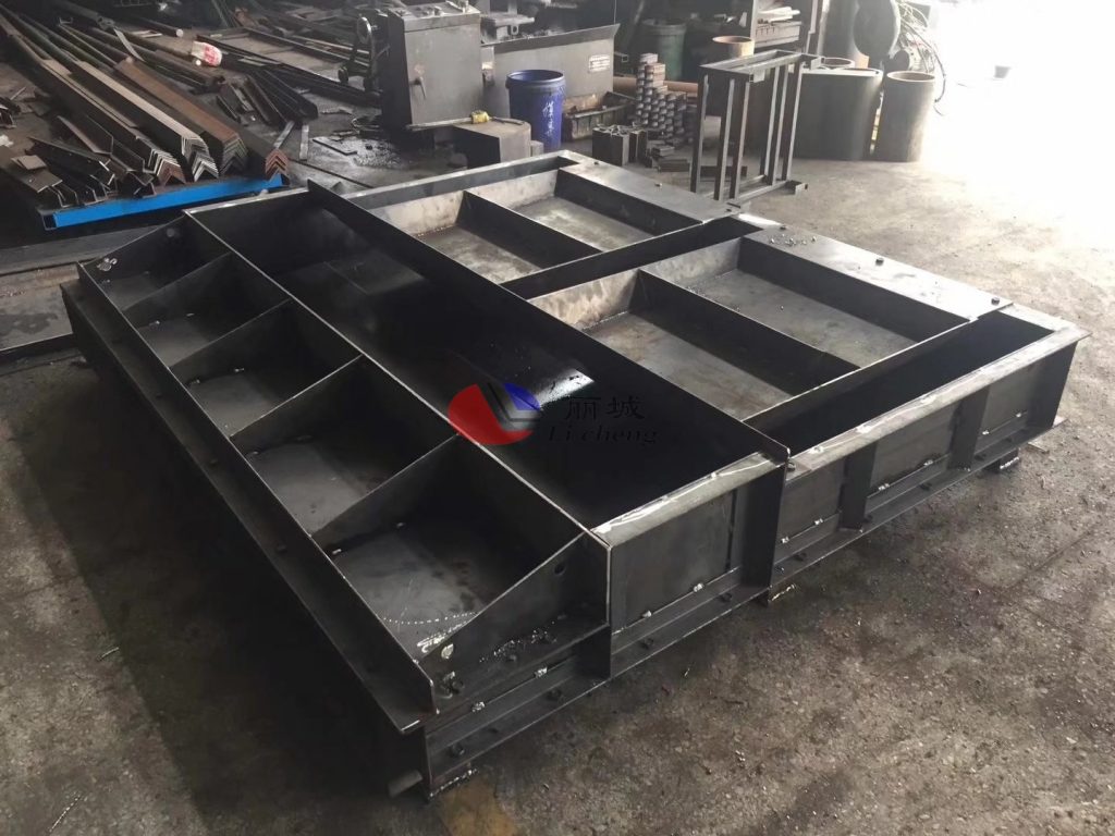 人行道擋板鋼模具澆筑原料的要求 人行道擋板鋼模具澆筑原料的要求