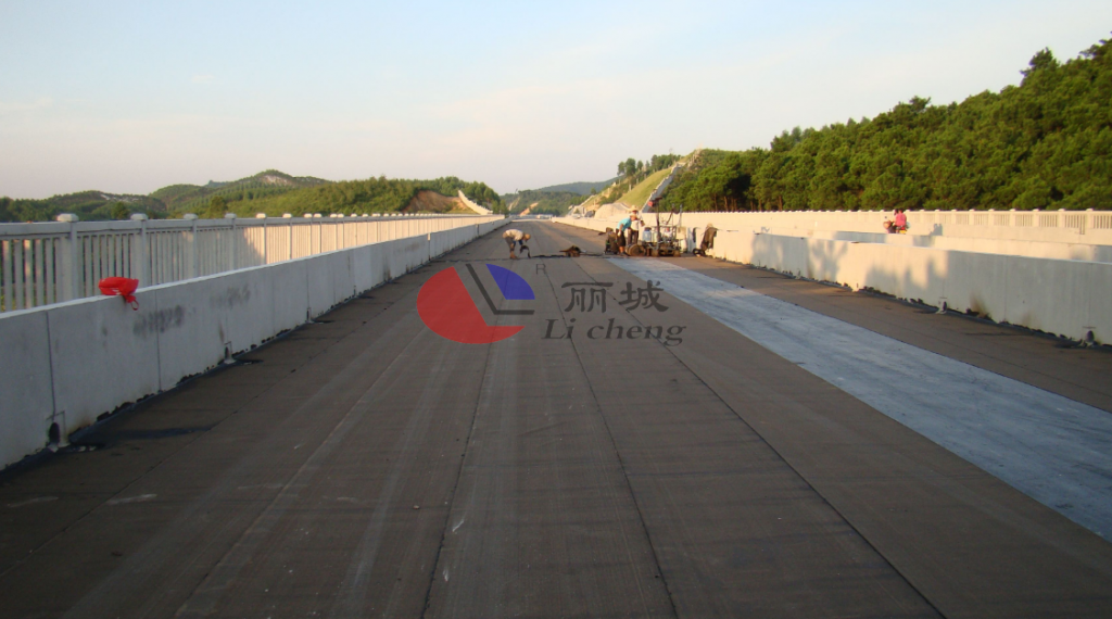 鐵路路基防護柵欄模具防水系統 鐵路路基防護柵欄模具防水系統